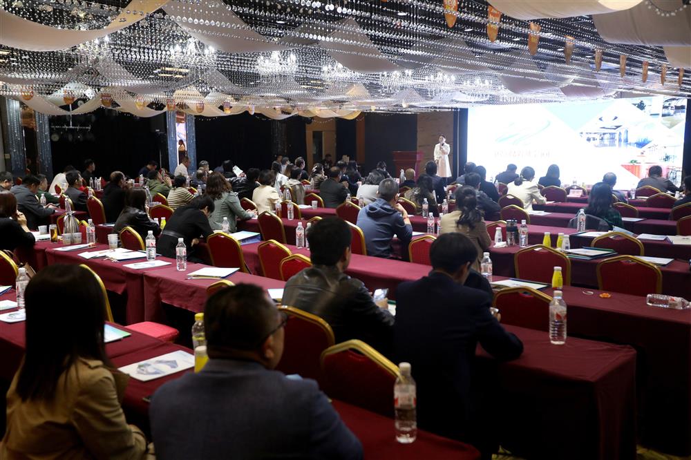 AI賦能產(chǎn)業(yè)生態(tài)！科創(chuàng  )投集團旗下銀河數創(chuàng  )空間舉辦濟南科創(chuàng  )數創(chuàng  )生態(tài)大會(huì )